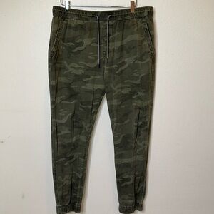 Aeropostal Camo Joggers Sz Large